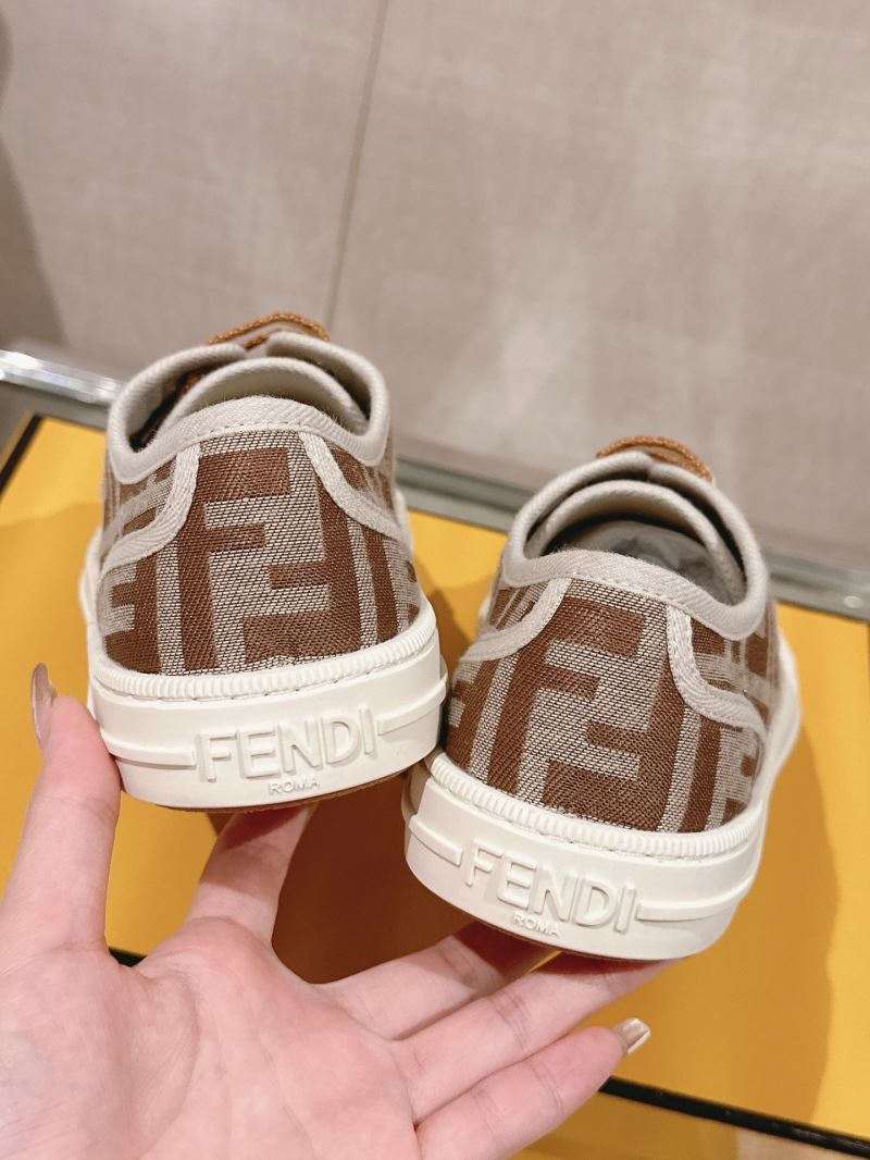 Fendi Low Shoes